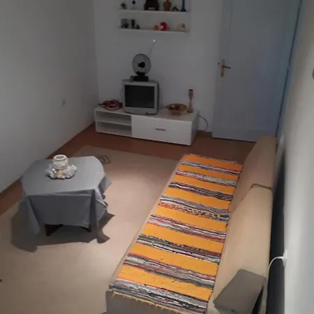 公寓 Apartman Kaca