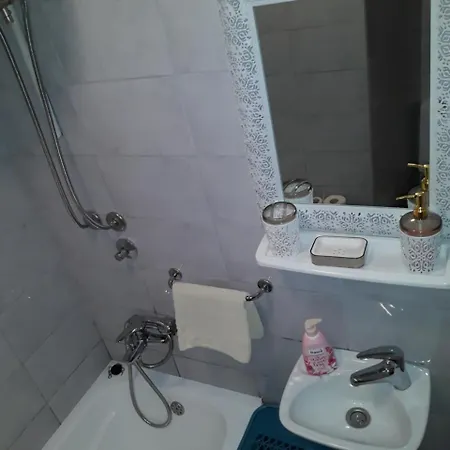 公寓 Apartman Kaca *